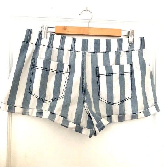 Rewash Brand Shorts size XL - Picture 6 of 9